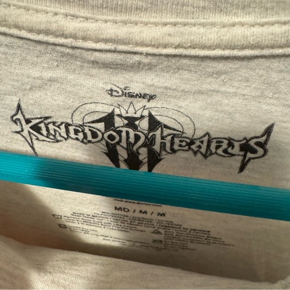 Graphic T-Shirt Disney Kingdom Hearts Sora with Popsicle - Picture 2 of 3